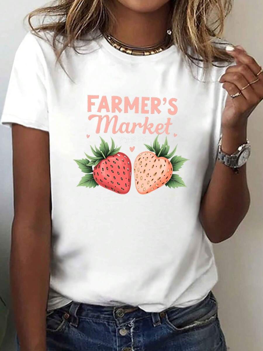 Women's Casual Top. "Strawberry Farmer's Market" Women's T-Shirt - Short-Sleeved, Crew-Neck Casual Top With A Strawberry Print, Suitable For Spring And Summer. Machine Washable, Ideal For Casual Wear, Picnics, And Layering. A Must-Have For Everyday Casual Wear. - 白色 - 查看 1