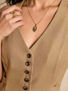 Camiseta sin mangas ajustada de mujer con cuello en V y botones delanteros de unicolor - Caqui - Ver 3