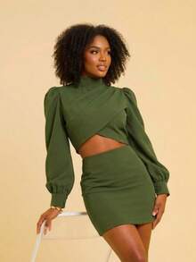 Women's Tailored Elegant Set: Cropped Top With Long Puff Sleeves And Short High-Waisted Skirt. Sophisticated Party/Versatile Evening Wear. Sizes: P(38) M(40) G(42) GG(44) - 苔綠色 - 查看 3