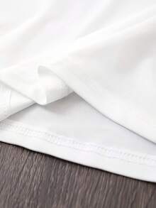 Lightweight And Breathable Women's Summer T-Shirt With "Son-In-Law" Print - Casual Short-Sleeve Crew Neck Top, White With Black Text, Perfect For Summer And Spring, Ideal For Bridal Parties. | Crew Neck Top | Short-Sleeve Shirt, Wedding Outfit, New Summer Fashion, Party Gift, Versatile Outfits For Spring And Fall. - 白色 - 查看 5