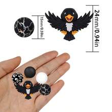 25/28PCS 3D Dark Raven Combination Silicone Bead Set, Includes Top Hat Raven And Spread Wing Cartoon Raven Shapes, Gothic Style, With 15mm Black Flower And Gray Striped Printed Beads, Black And Pearl Gray Beads Combination, Fashionable Design, Jewelry Making Beads, Ideal For DIY Bracelets, Lanyards, Pen Accessories, Holiday Decorations And Other Handicrafts - Perfect Gift For Holidays And Birthdays - Dark Raven Series - View 5