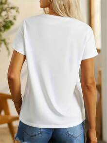 Elegant Women's T-Shirt With Black And Wine Red Cat Print - Casual Short Sleeve White Blouse, Soft And Comfortable For Everyday Wear, Machine Washable, Fashionable Artistic Design, Simple Style, Durable Material, Comfortable For Home, Artistic Print, A Must-Have For Fashion Enthusiasts. - 白色 - 查看 5