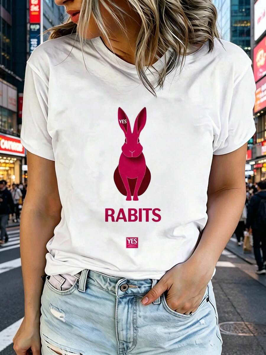 Camiseta Estampada para Mujer con Gráfico de Conejo Rosa - Camiseta Casual de Manga Corta y Cuello Redondo, Blanca con Diseño de Conejo y Cabello Rubio Ondulado, Corte Relajado para Todas las Estaciones, Perfecta para Uso Diario y Atuendos de Vacaciones (Lavable aáquina). - Blanco - Ver 1