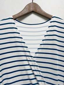 YHHFranclia Nuevo vestido de verano/primavera de estilo vintage con rayas, cuello en V, cintura con torsión, ajuste ceñido, diseño con sentido, estilo casual retro, adecuado para uso diario, ir al trabajo, vacaciones, fiestas y otras ocasionesYHH - Azul - Ver 4