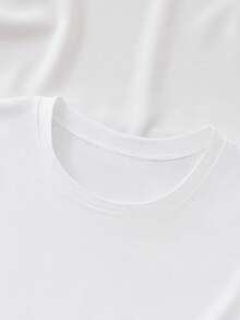 Women's Cotton T-Shirt With A Round Neck, Casual Summer Style, Heart And Flower Print On The Front, Short Sleeves, Comfortable And Breathable Fabric, Casual Sporty Style, Suitable For Spring And Summer. Simple T-Shirt For Everyday Wear. - 白色 - 查看 6