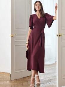 French Maxi Dress With V-Neck, Tie And Fitted Waist, Spring Summer 2026 - 酒紅色 - 查看 3