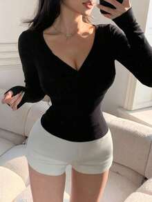 Camiseta de manga larga ajustada con cuello en V y nudo de mujer, informal - Negro 2 - Ver 5