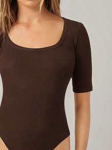 Body de mujer de unicolor, cuello redondo, manga corta, ajuste ceñido, uso diario casual - Café integral - Ver 4