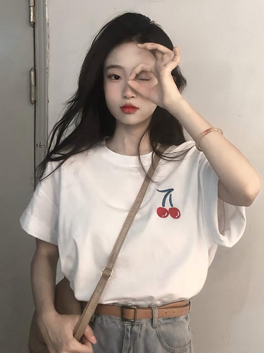 Women's Y2K Style Summer T-Shirt, Cherry Print Short Sleeve Crew Neck, Regular Fit Knitted Fabric Top, 200g/² - Fashionable Casual T-Shirt, Loose And Comfortable. - White - View 1