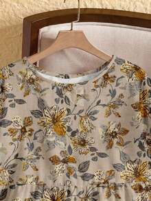 Camisa con estampado todo sobre y mangas con volantes, estilo casual de resort, tallas grandes.Atuendos de verano para mujer/Verano, ropa de mujer para vacaciones tropicales - Blanco - Ver 7