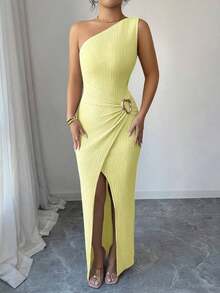 Nuevo vestido maxi de mujer de unicolor y sexy con hombro asimétrico, retorcido y fruncido, con cuello asimétrico, textura de punto y estilo ajustado, con diseño retorcido y con abertura, atuendo elegante para mujer, vestido para fiesta de primavera/verano, vacaciones, San Valentín - Amarillo - Ver 6
