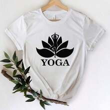 Simple And Versatile Design, Printed With The Om Yoga Symbol, A Perfect Gift For Yoga And Meditation Enthusiasts. This Essential Unisex T-Shirt Is Made Of Pure Cotton With A Soft, Comfortable Fabric. Designed To Flatter All Body Types, It's Suitable For Both Men And Women. The Durable, High-Quality Fabric Has A Delicate Feel And Long-Lasting Wear. Lightweight Tops For Women, Perfect For Fall Outfits, Vacation Wear, And More. - 白色 - 查看 6