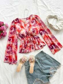 Blusa con escote en V, cintura ajustable con lazo, mangas acampanadas y fruncido en el dobladillo con detalle de volantes. - Multicolor 2 - Ver 3