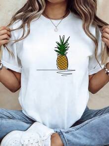 Elementos de estilo resort Y2K, líneas minimalistas, estampado de piñas, camiseta holgada para mujer de primavera/verano. Adecuada para salidas de verano, vacaciones tropicales, uso casual diario, conjuntos de estilo minimalista y reuniones de amantes de la fruta. Camiseta de manga corta adecuada para el desplazamiento diario. Ropa de calle de verano con estampado gráfico. - Blanco - Ver 1