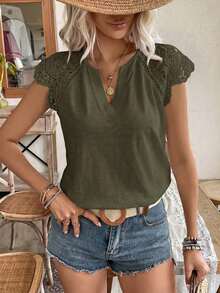Frenchy Camiseta de algodón de bambú de unicolor de verano con parche de encaje blanco soluble en agua y escote en V. Cómoda y transpirable para uso diario, vacaciones y viajes.Estilo Cottagecore, blanco, temporada de bodas - Verde militar - Ver 7