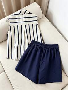 Bộ đồ hai mảnh phong cách Bohemian dành cho nữ, gồm áo không tay kẻ sọc và quần short, chất liệu hơi xuyên thấu, không co giãn. - Màu xanh hải quân - Xem 2