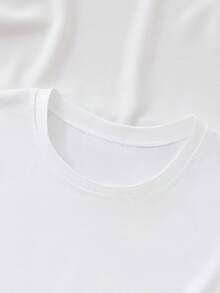 Short-Sleeved T-Shirt With 26th Birthday Print, Casual Round Neck, Women's Clothing, Elegant Party Outfit, T-Shirt For Elegant Ladies, Blouses Suitable For Curvy Women, Casual Wear, Cool And Sweat-Free Summer Clothing, Fun Letter Print - 白色 - 查看 4
