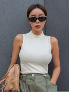 Camiseta de mujer de cuello alto, de unicolor, con ajuste ceñido y mangas cortas, de estilo casual - Blanco - Ver 4