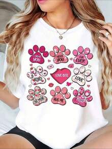 One-Piece Plus-Size Valentine's Day T-Shirt With Dog Paw Prints And Love Messages, Perfect For Dog Lovers. This Adorable Pet Design T-Shirt Features Romantic Phrases And Hearts, Making It Ideal For Valentine's Day And Pet Owners. Made From 180g Soft Cotton. - 白2 - 查看 1