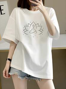 Women's Short-Sleeved T-Shirt With Lotus And Yoga Silhouette Print, Modern And Minimalist Style, Unisex, Available In Black, White, Red, Light Gray And Dark Gray, Classic Casual Fashion, Ideal As A Gift For Everyday Use. - 白色 - 查看 7