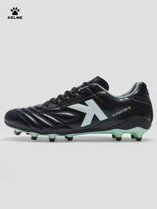KELME 男士 AG 足球鞋，短钉，适用于天然/人造草坪上的专业比赛和日常训练 - 黑色 - 查看 1