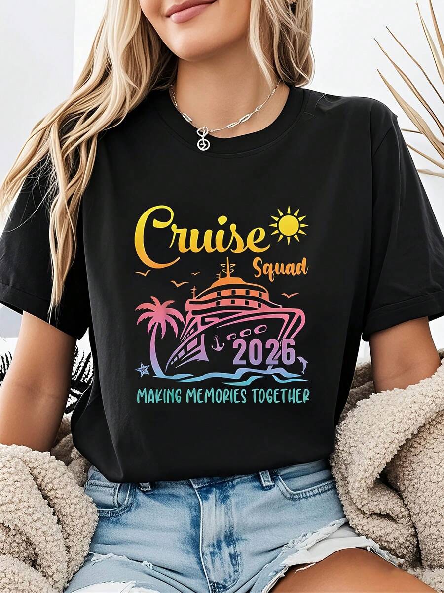 Women's T-Shirt With Letter Print "2026 Cruise Squad Gradient Vacation Elements Making Memories Together", Casual Short Sleeve Round Neck Top For Summer And Spring, Women's Clothing, Casual Printed T-Shirt, Short Sleeve And Round Neck, Spring/Summer Local Urban Fashion. - 黑色 - 查看 1