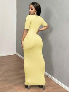 Vestido ajustado corto de manga corta con cuello en V liso para baile de graduación - Amarillo claro - Ver 2