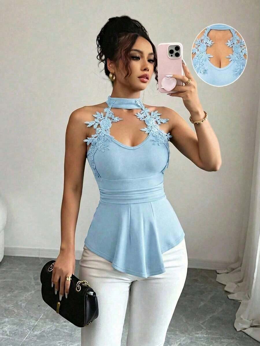 Blusa de mujer elegante de moda nueva para el verano con decoración de encaje bordado, cuello en V, bajo irregular sin mangas, silueta ajustada, adecuada para vacaciones, citas, actividades diarias, fiestas - Celeste - Ver 1