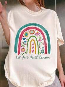 This Women's Casual Cotton T-Shirt Features A Simple Yet Stylish Print Design. The Short-Sleeve Style Is Perfect For A Summer Beach Vacation And Is Also Ideal For Easter Or Mother's Day. The Crew Neck And Short Sleeves Exude A Summery Urban Style, Making It A Lovely Surprise Gift For Friends And Family. Crew Neck, 100% Cotton, Soft Fabric, Short Sleeves - 杏色 - 查看 1