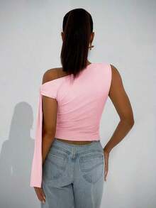 Blusa elegante de mujer con cuello asimétrico y hombro oblicuo con lazo, adecuada para uso diario, citas, salidas, discoteca, fiestas y reuniones - Rosa coral - Ver 2