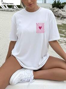 Women's Short-Sleeved T-Shirt, 100% Cotton, With A Pink Heart-Shaped Stripe Print On Both Sides, Round Neck, Ideal For Summer. Perfect For A Summery Style, Suitable For Spring And Summer. Modern And Versatile For Work, Vacations, And Everyday Wear. Available In Sizes X-XX. Elegant Party Outfit, Stylish Ladies' T-Shirt, Blouses Suitable For Curvy Women, Prom Skirts, Casual Wear - 白色 - 查看 2