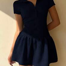 Vestido casual de manga corta de un solo color con volantes en el bajo y abotonadura - Azul marino - Ver 4
