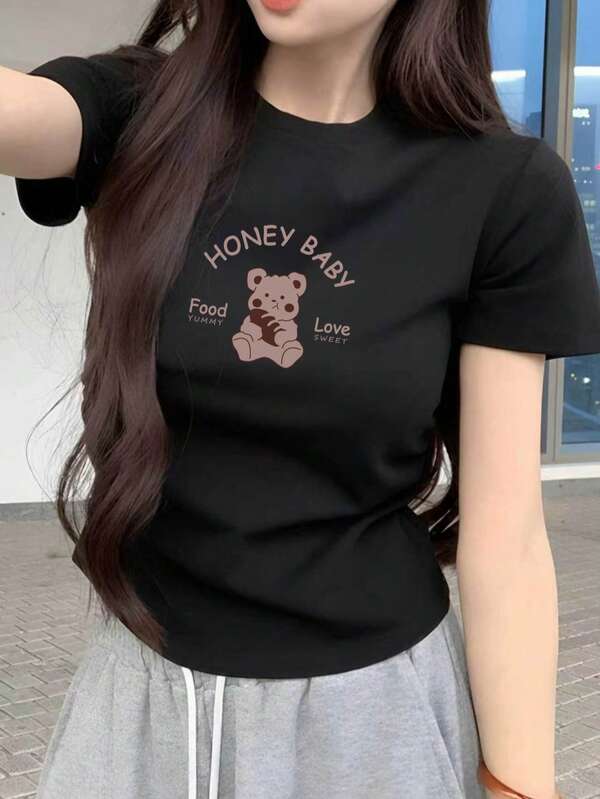 韩版甜美少女风黑色“HONEY BABY”小熊印花短袖T恤，女款修身上衣，可爱日系风格，小熊字母印花T恤