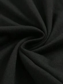 Women's Short Sleeve Crew Neck T-Shirt With Modern Letter Print, Simple Design, Comfortable And Breathable, Ideal For Casual Everyday Wear, Showcasing A Natural And Elegant Style, Essential For Summer Parties, Local Shipping. Women's T-Shirts, Graphic T-Shirts, Elegant Blouses For Ladies, Summer T-Shirts, Casual T-Shirts, Summer Tops, Blouses, Summer Sets For Women, Comfortable Casual Short Sleeve Crew Neck T-Shirt, Elegant Blouses For Ladies. - 黑色 - 查看 2