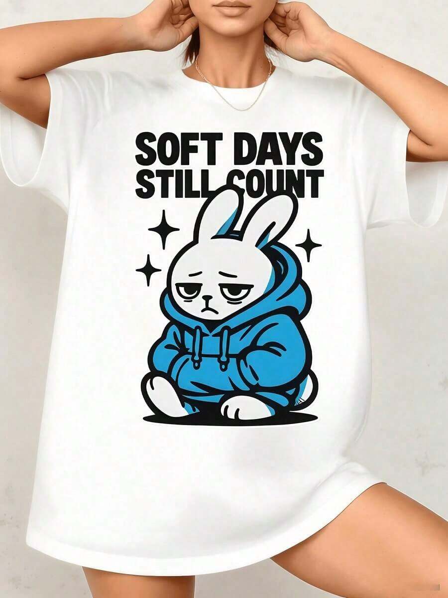 Rabbit Wearing A Blue Sweatshirt Conveying Calm And A Relaxed Attitude, Accompanied By A Motivational Phrase. Women's T-Shirt, 100% Cotton, 220g - 白色的 - 查看 1