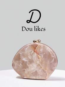 Dou Likes 时尚简约大理石纹理晚宴手拿包，独特的颜色和图案，圆润精致的造型，配有可拆卸的同色金属链条肩带，可用作手拿包、斜挎包或单肩包，适合不同场合。 - 淺粉色 - 查看 3