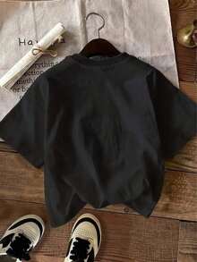 Soft, Breathable, And Lightweight For All-Day Comfort. Personalized T-Shirts With A Heart Shape And Text – Perfect For Mother's Day, Pregnancy Announcements, Or As Matching Sets For Family Gatherings. Made From Soft, Stretchy, Machine-Washable Fabric, These Maternity T-Shirts Are Suitable For All Seasons. The Classic Crew Neck And Relaxed Fit Flatter All Body Types And Pair Easily With Jeans, Shorts, And Leggings. - 黑色 - 查看 9