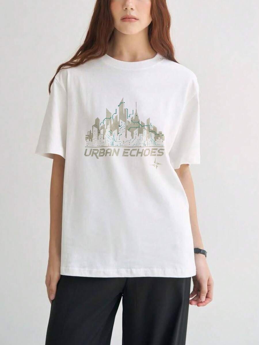 Premium Casual Style Women's T-Shirt With Cityscape Print, A Gift For Friends And Family In Summer And Spring, . - Putih - View 1