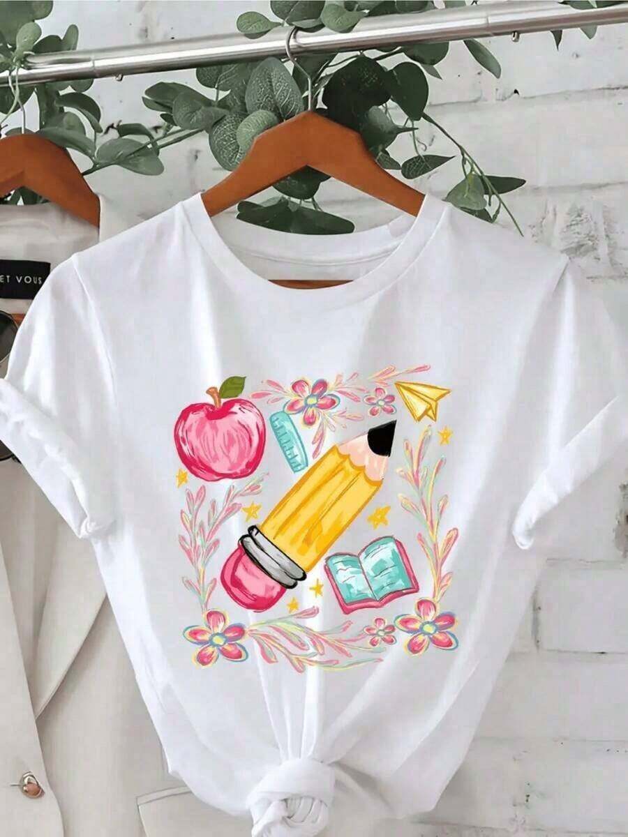 Women's Blouses NewSummerCasualIllustration Symbolizing Creativity And Knowledge With A Golden Pencil, Open Apple, Blue Book, Colorful Flowers, And Small Stars. Women's T-Shirt, 100% Soft-Touch Cotton, Ideal For Everyday Wear - Vintage Street Style Unisex Loose Cotton Short Sleeve Crew Neck T-Shirteurmuse - 白色的 - 查看 1