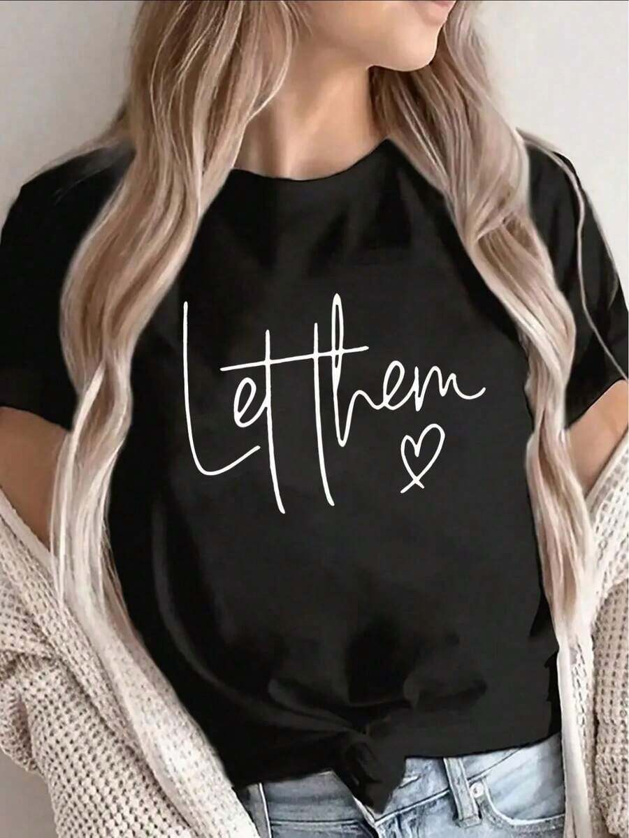 Lightweight Short-Sleeved T-Shirt Made From 100% Premium Cotton, Featuring A Heart-Shaped Design. Casual And Versatile, It's Perfect For Everyday Wear, Coffee Dates, Or Relaxing At Home. Made From A Soft Material, This Top Is Also Very Stylish. A Simple, Solid-Color T-Shirt With A Relaxed Yet Fitted Cut And Casual Short Sleeves. A Great Gift Idea. - 黑色 - 查看 1
