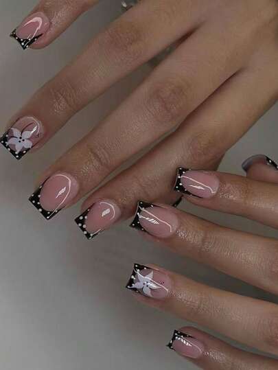 Elevate Your Look,24Pcs Short Square Full Coverage Glossy Fasle Nails For Women,Floral-Patterned White Polka Dot And Black French Nail Art,Simple, Romantic, Stylish And Elegant