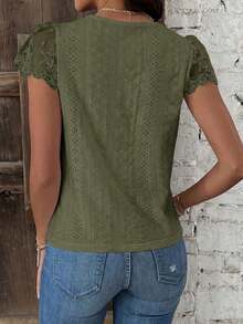 Camiseta De Verano Para Mujer Con Mangas Cortas Y Encaje Y Textura De Tela - Verde militar - Ver 2