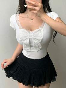 Camiseta de manga corta con contraste de encaje y lazo para mujer, tops lindos para salir, tops para el Día de San Valentín - Blanco - Ver 7