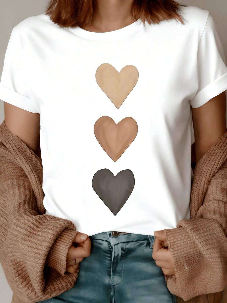 Three Hearts In Different Shades Symbolize The Union Of Diversity, Acceptance, And Universal Love. A Modern And Comfortable Casual Women's T-Shirt For Everyday Wear. - 白色 - 查看 1