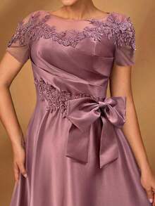 Elegante y lujoso vestido romántico con parches de malla, satén plisado, cuentas y apliques de lentejuelas, manga corta, lazo y dobladillo en línea A, adecuado para fiesta de noche, citas, vacaciones, baile, festival de música, boda, madre de la nov - Rosa vieja - Ver 3