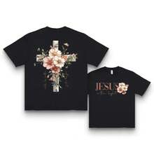 Women's Christian Floral Cross Graphic T-Shirt, 'Jesus Is The Light' T-Shirt, Faith-Inspired Aesthetic, Spring Flowers, Casual Wear, 100% Cotton, Printed T-Shirt, Women's T-Shirts, Exclusive Merchandise - 黑色 - 查看 2
