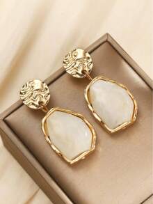1 Pair Bohemian Style Luxury Resin High-End Classic Multi-Purpose Earrings - White - View 2