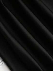 Conjunto de 2 piezas para mujer: Top sin mangas de cuello redondo con decoración metálica en el cuello izquierdo y el puño, diseño fruncido en los laterales, tela de punto; Pantalones cortos de tela tejida a rayas de talle alto con diseño A-line y decoración de cinturón de cuero negro, estilo versátil y minimalista - Multicolor - Ver 7