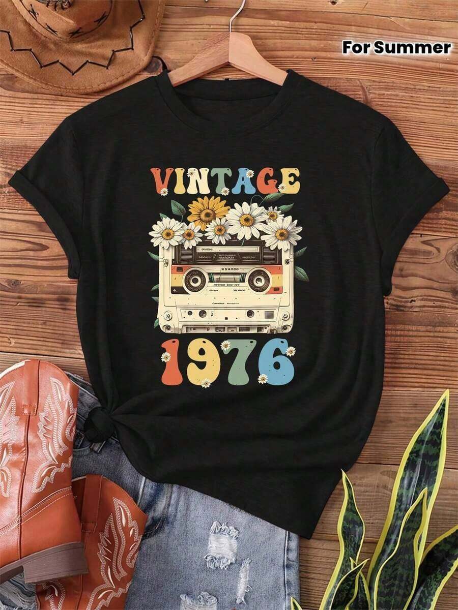 Y-1976 Vintage Daisy Tape, Camiseta con estampado de flores silvestres para el 50º cumpleaños Vintage Caste Tape de 1976, Top casual de manga corta y cuello redondo para verano y primavera, Ropa de mujer transpirable y cómoda. - Negro - Ver 1