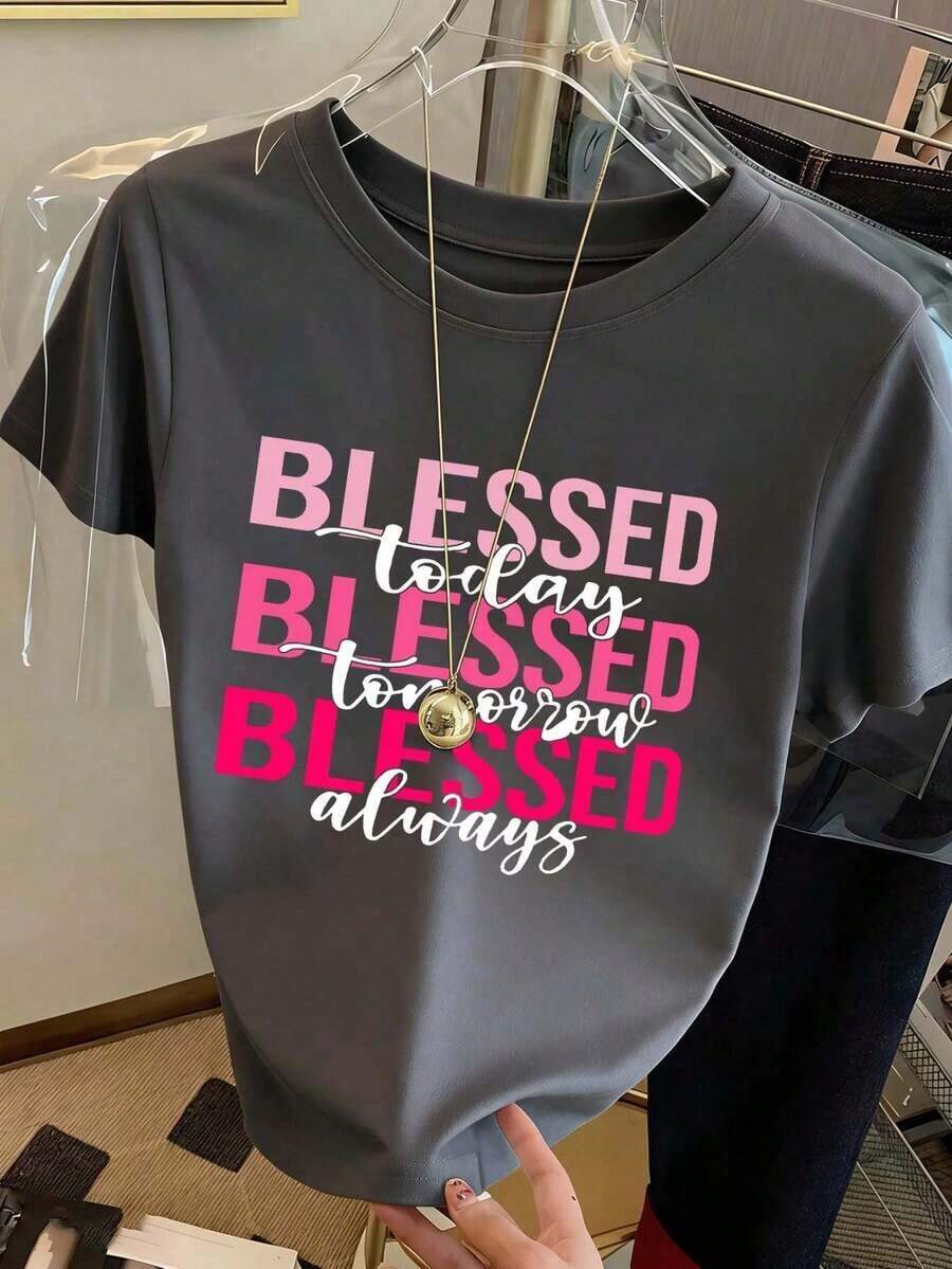 Women's Short-Sleeved, Loose-Fitting T-Shirt With A Round Neck And Cute, Casual Print, Perfect For Vacations And Everyday Wear. New Summer Set For Women With A Blessed Print, A Casual Summer Outfit. - 深灰色 - 查看 1